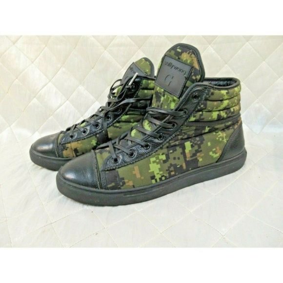 Sully Wong Camo Sneakers High Top Lace Up  Camouflage Pixelated Mens 11 - Picture 1 of 9